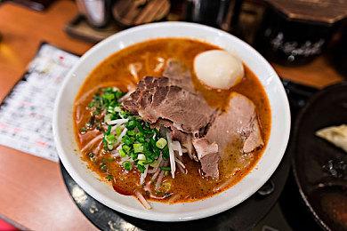 动作RPG《无名小卒拯救世界》明年登陆steam 支持中文